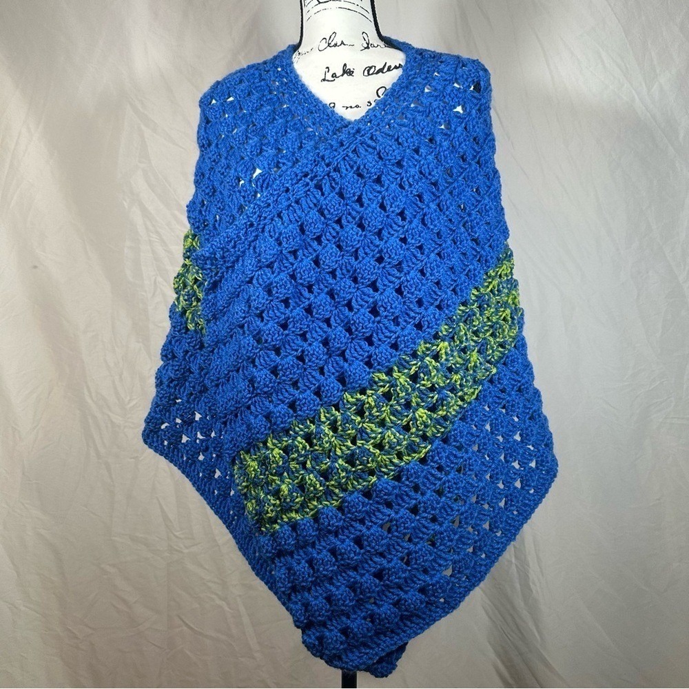 Handmade Crochet Wrap Shawl Blue & Green One Size Cottagecore Grandmacore - Picture 2 of 6
